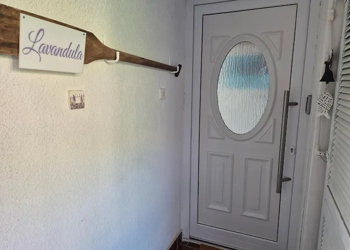 Lavandula شقة