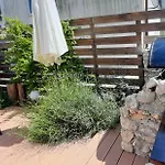 Lavandula דירה *